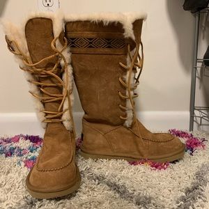 NWOT Tall UGG Whitley Boots